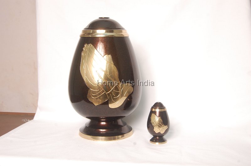 Urn- 104.JPG
